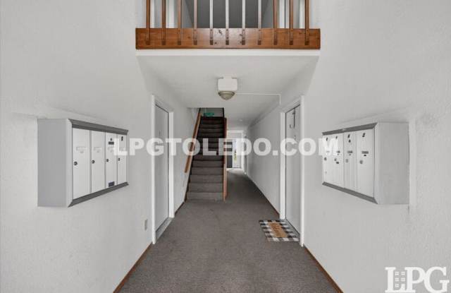 1220 Bedford Woods Dr.-16 Gallery 3