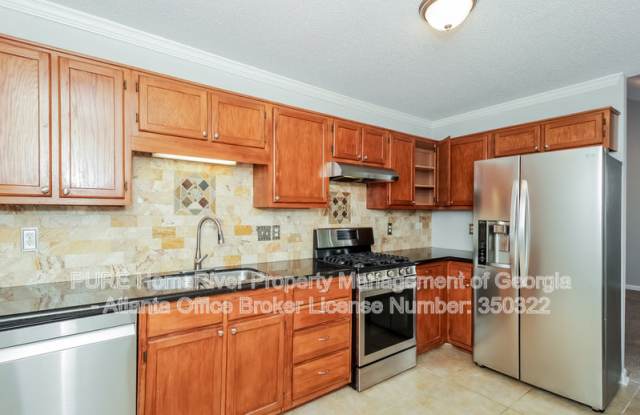6811 Wood Gate Way Gallery 4