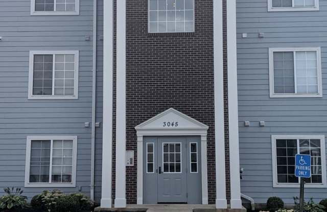 AVAILABLE NOW- Convenient 2 Bed/2 Full Bath Condo in Beavercreek! photos photos