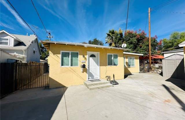 239 Olive Street - 239 Olive Street, Claremont, CA 91711