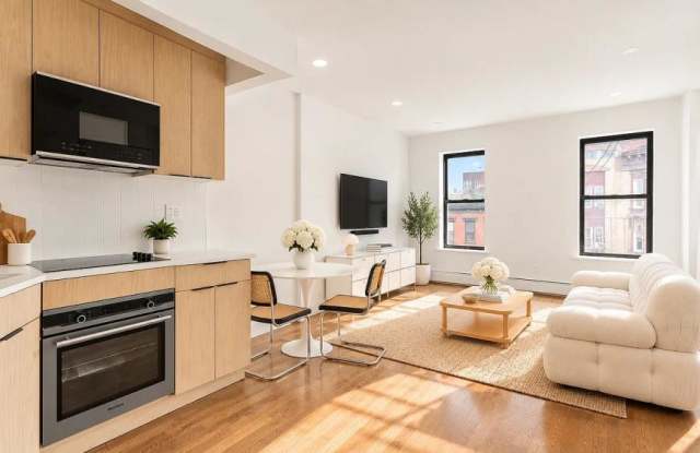 428 Seventh Avenue Gallery 3