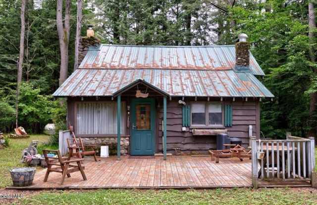33 Chuckwagon Trail Gallery 1