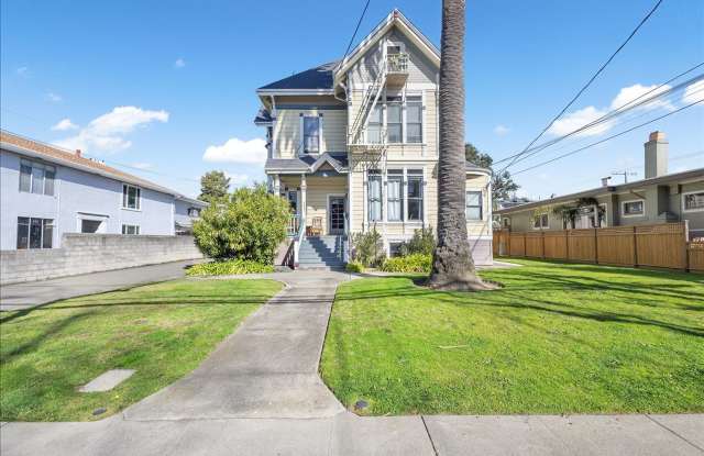 2061 Central Ave #6 photos photos