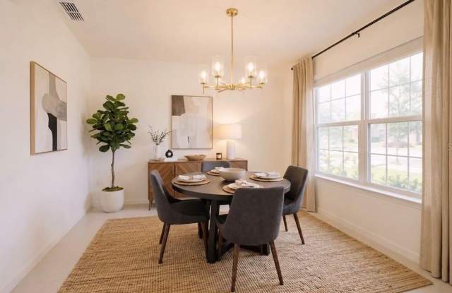 5270 BRYDON WOODS Circle Gallery 3