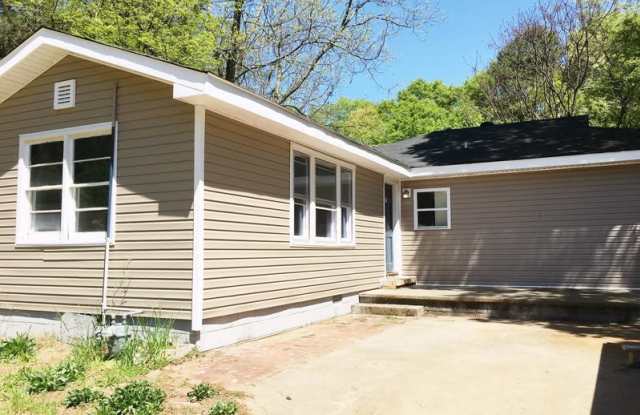302 Atlanta Highway Southeast Gallery 1