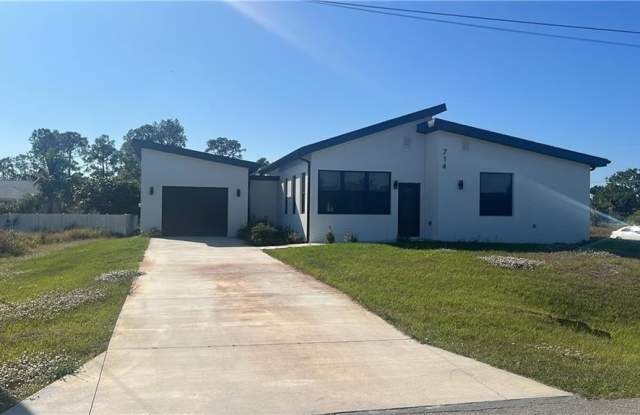 714 Chambers St E photos photos 714 Chambers St E photos photos