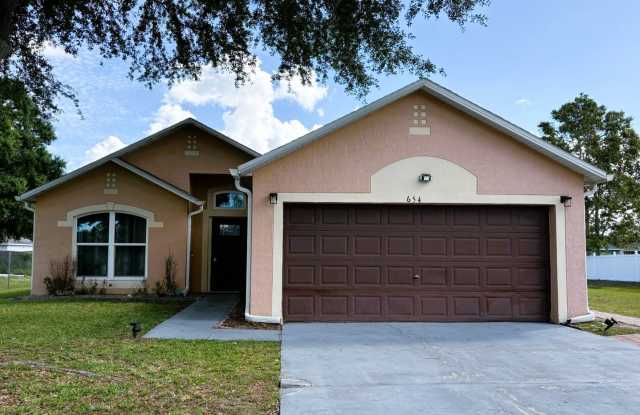 Fully Furnished 3-Bed Home + Private Studio Suite in Prime Kissimmee Location! photos photos