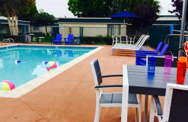 2355 - 2355 San Diego Avenue, Ramona, CA 92065