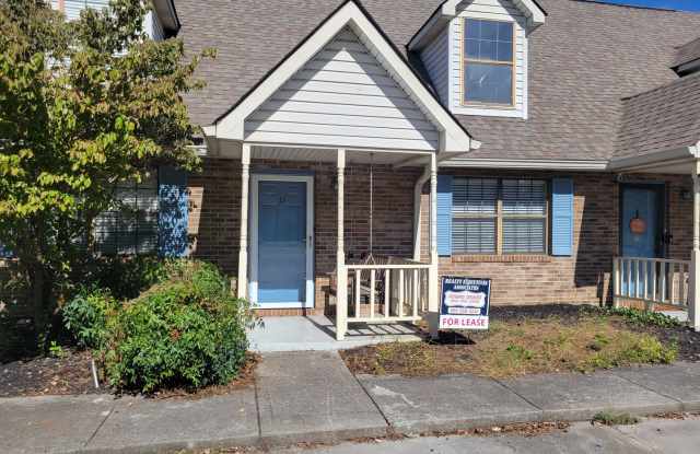 Knoxville 37922 - 2 bedroom, 2 bath townhome - Contact Howard Grower (865) 705-0969 photos photos