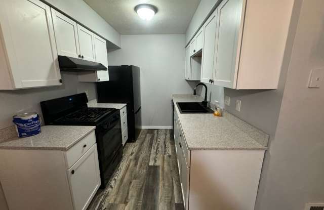 Beautiful 2 bedroom 1 1/2 bath photos photos