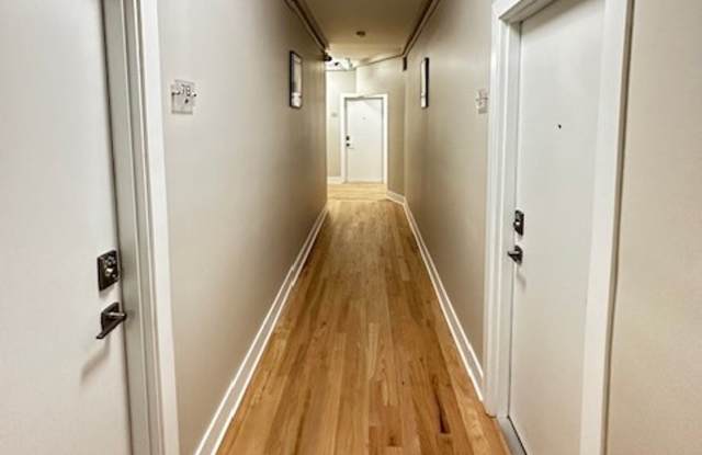 Bright  Spacious Logan Square Studio photos photos