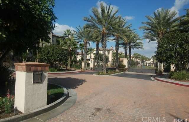 68 Webber Way - 68 Webber Way, Buena Park, CA 90621