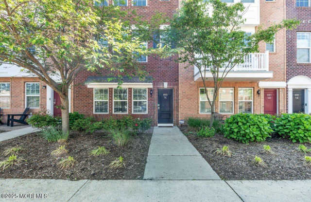 600 Grand Avenue photos photos