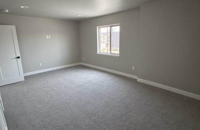 523 Harper Circle - 1 Gallery 4