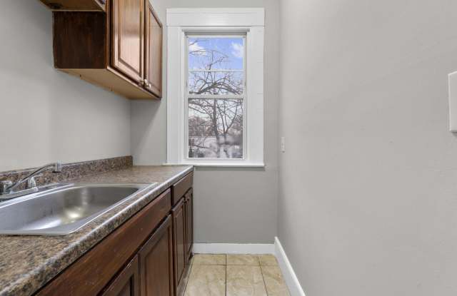 260 Orchard Street - 2nd flr Gallery 3