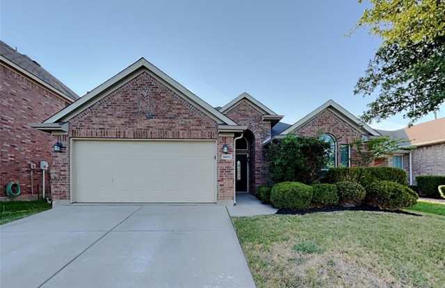 9601 Willow Branch Way - 9601 Willow Branch Way, Fort Worth, TX 76036
