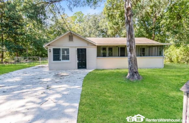 8444 Barcelona Avenue - 8444 Barcelona Avenue, Jacksonville, FL 32244