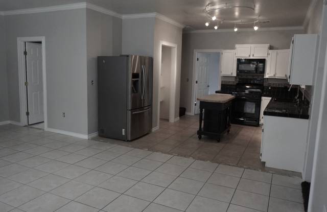 111 Rolling Hills Dr Gallery 3