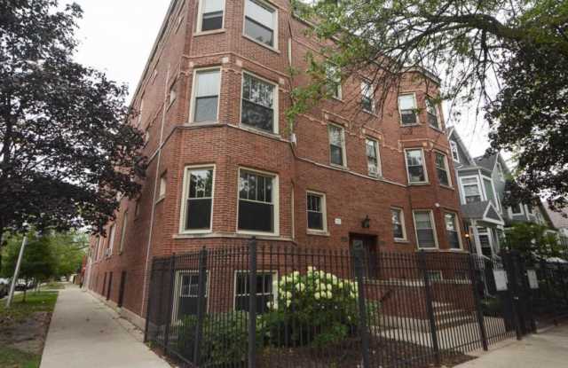 2455 Spaulding photos photos