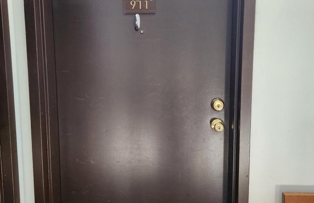 911 Twin Circle Drive Gallery 4