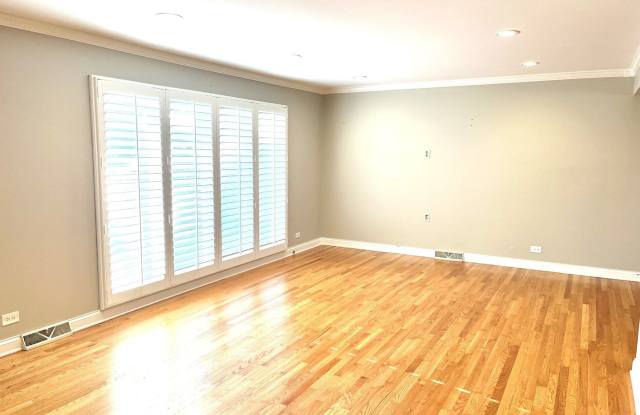 1322 N Highland Avenue Gallery 2