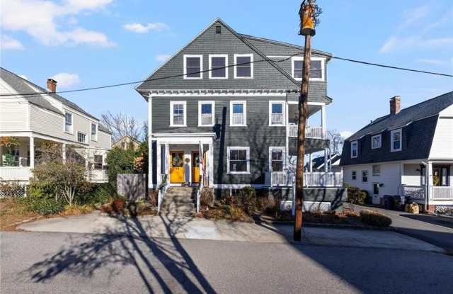 73 Bayside Avenue unit: 1 - 73 Bayside Avenue, Warwick, RI 02888