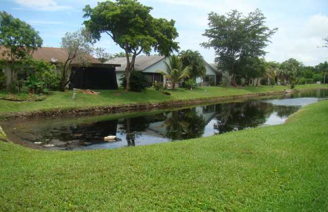 Slashed Rates SPECIALS up to 1 MONTHS FOR FREE ON SELECT UNITS Price Reduced - 10125 South Nob Hill Circle, Tamarac, FL 33321