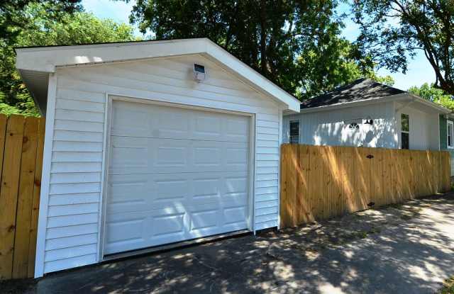 Renovated Cottage near ODU Gallery 3