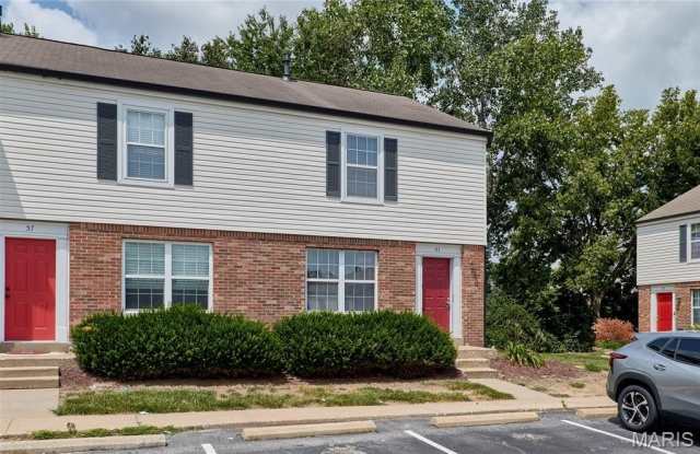 61 Woodlake Court Gallery 2