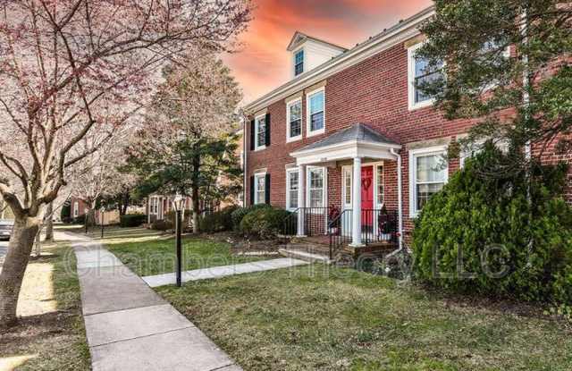 3359 S Wakefield St B2 - 3359 South Wakefield Street, Arlington, VA 22206