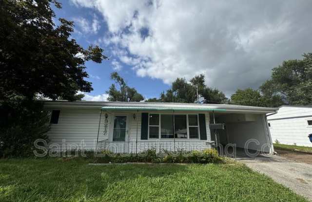 9217 Harold Dr. - 9217 Harold Drive, Woodson Terrace, MO 63134