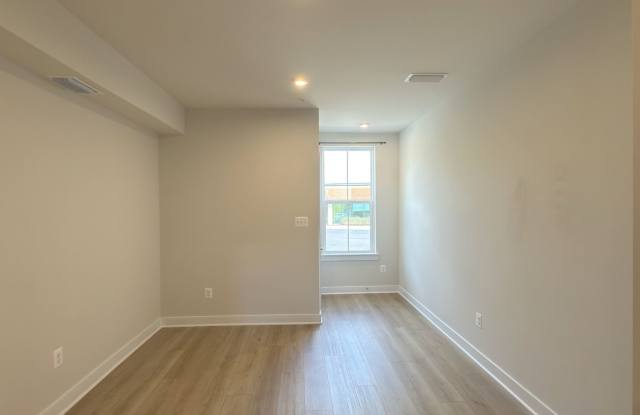 ****3 Bed 2.5 Bath Townhouse For Rent in Chantilly Virginia **** Gallery 4