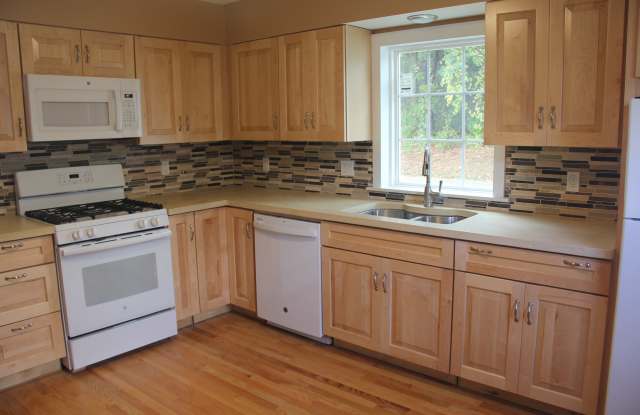 2864 Delaware Avenue photos photos