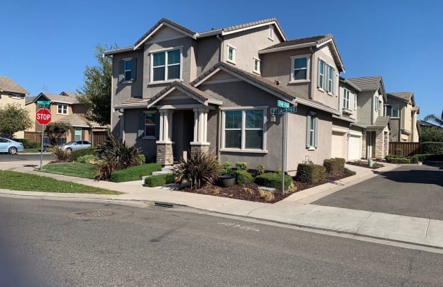 5768 Cornerstone Dr - 5768 Cornerstone Drive, Riverbank, CA 95367