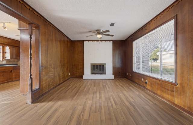 610 S Rike Street Gallery 2