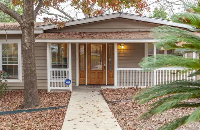 4750 View Dr Gallery 4