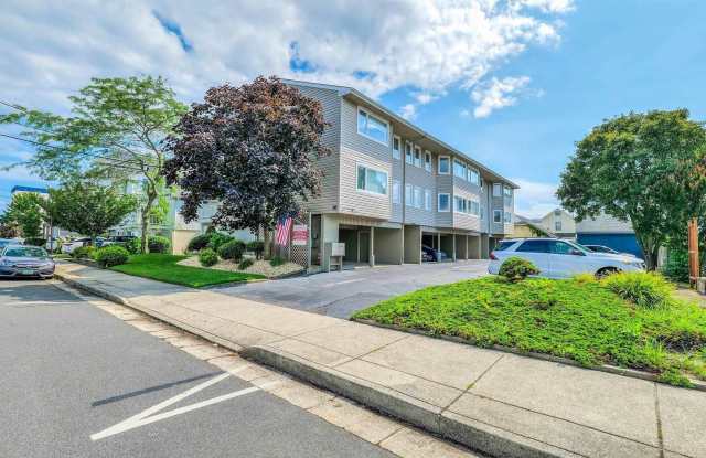 16 N Monroe Ave photos photos