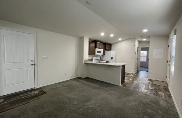 336 San Felipe Place - 336 San Felipe Place, San Diego, CA 92114