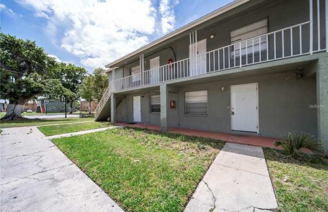 702 MICHIGAN Court Gallery 1