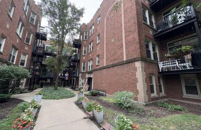 1649 W Pratt Boulevard photos photos