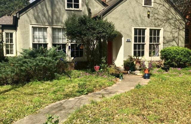 1600 Pinehurst Place - 1600 Pinehurst Pl, Jackson, MS 39202