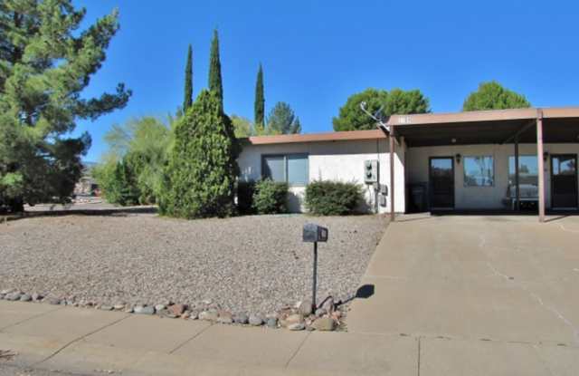 2BR/1BA/1CP, 1124 sq.ft condo in Sierra Vista, AZ Gallery 1