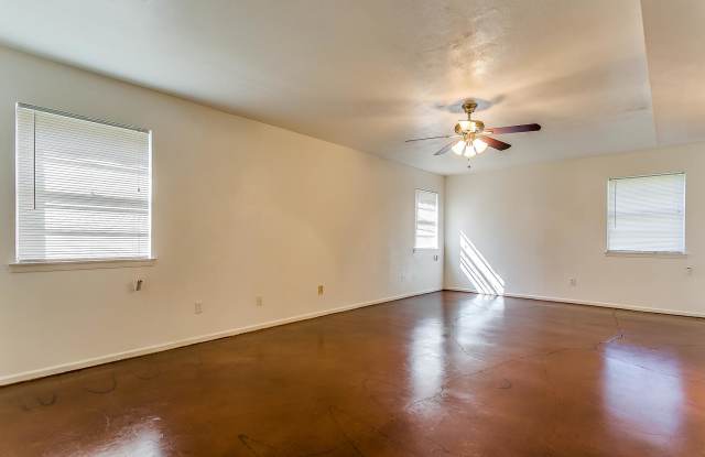 5400 Westhaven Drive Gallery 4