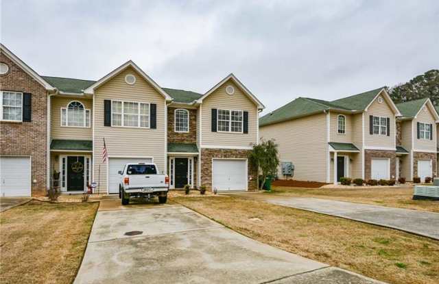 128 Creekwood Drive Gallery 3