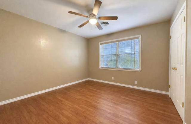 Beautiful 3 Bedroom / 2 Bathroom Home in Temple! Gallery 4