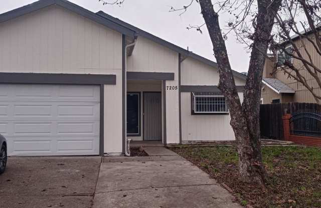 Affordable Home With Large Back Yard photos photos