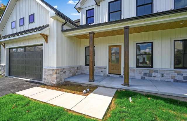 4 Bed 3.5 Bath Brand New Custom Home in East Petersburg Gallery 3