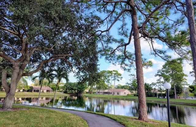 442 Pine Glen Ln photos photos