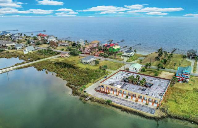 709 Gale Street - 709 Gale Street, Seabrook, TX 77586