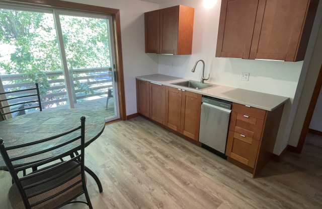 288 Court Street South - Upper photos photos